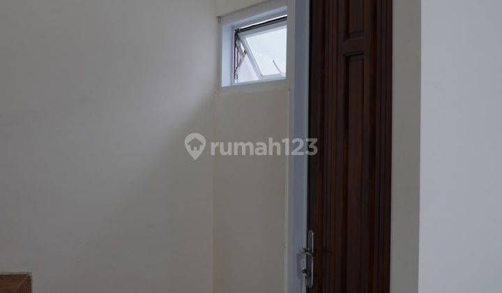 RUMAH 2 LANTAI DI CIBINONG POSISI HOOK  2