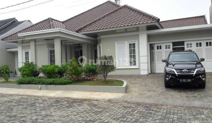 RUMAH BESAR DALAM CLUSTER DIJUAL MURAH 1