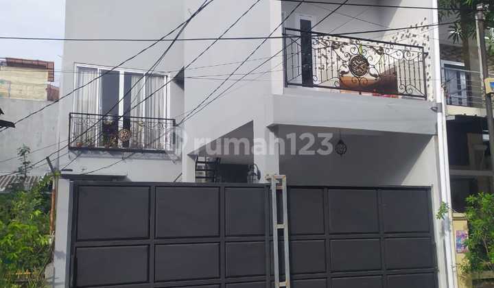 Rumah Siap Huni Dekat Cempaka Mas Kemayoran 