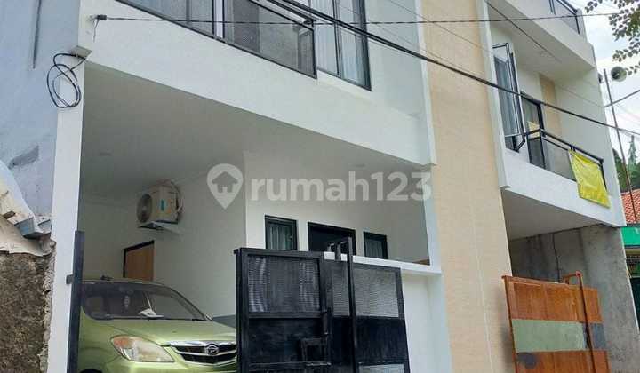 Rumah 2 Lantai Plus Rooftop Di Pancoran  2