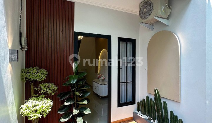 Rumah Siap Huni Di Utan Kayu Matraman Full Furnished  2