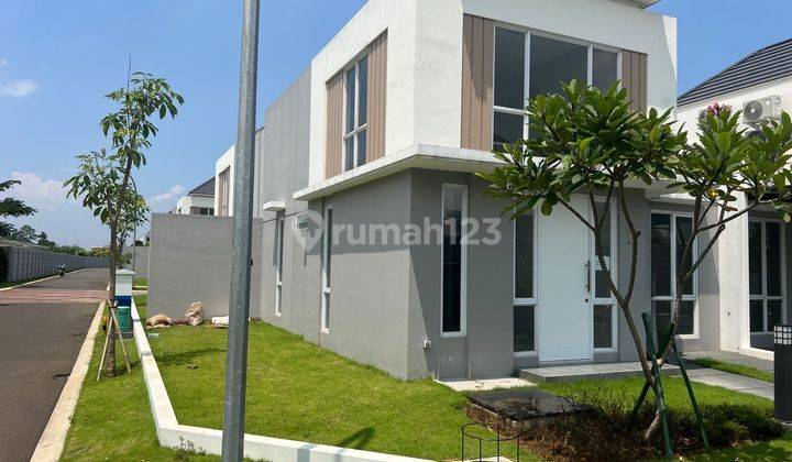 Rumah Baru Hook Ada Mezzanine di Paramount Petals cluster Canna, Curug 2