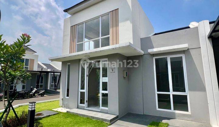 Rumah Baru Hook Ada Mezzanine di Paramount Petals cluster Canna, Curug 1