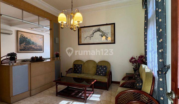 RUMAH 2 LANTAI SIAP HUNI DEKAT PONDOK INDAH MAL 2