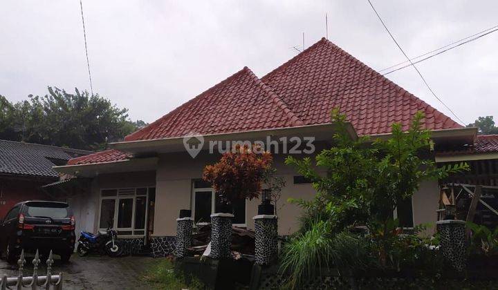 Rumah Retro Vintage di Sayap Pajajaran Pasirkaliki dekat Istana Plaza 2