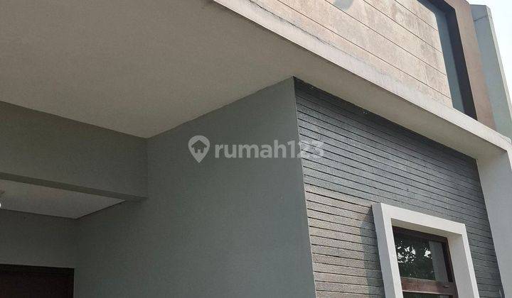 Rumah Asri 2 Lantai di Komplek Budi Indah dekat UPI 1