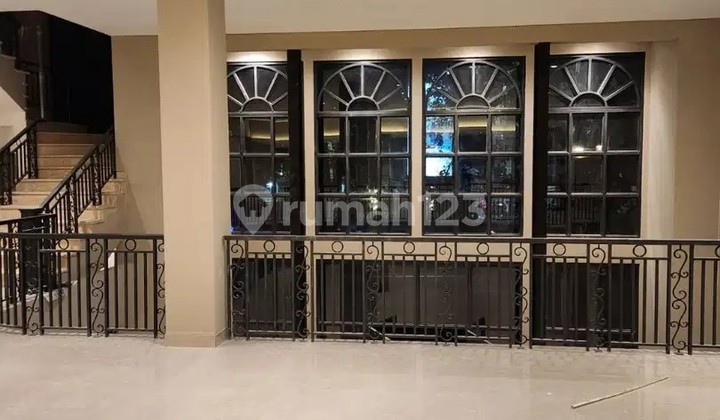 Ruang Usaha Mewah di Mainroad Dago Bandung Ruang Usaha Mewah di Mainroad Dago Bandung