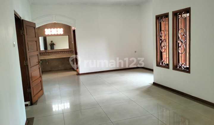 Rumah 2 Lantai Siap Huni di Komplek Muara Bandung Rumah 2 Lantai Siap Huni di Komplek Muara Bandung