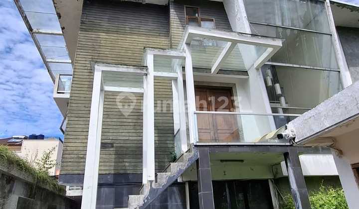 RUMAH KOSAN AKTIF ADA 66 KAMAR TIDUR 