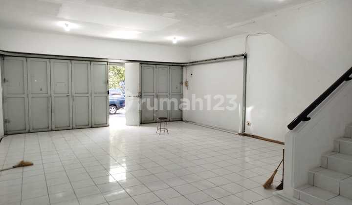 RUKO BARU 2 LANTAI SIAP PAKAI DI BATUNUNGGAL