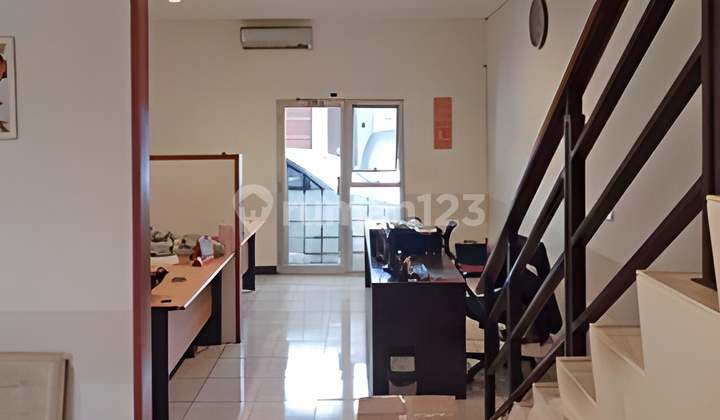 Ruko Terawat Siap Pakai di Sayap Pasteur Bandung