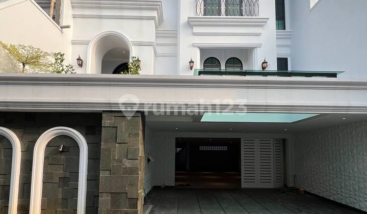 Rumah Baru Modern Classic di Cilandak Citos