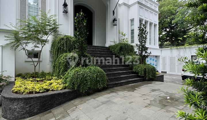Brand New House At Menteng Luxurious American Classic Brand New House At Menteng Luxurious American Classic
