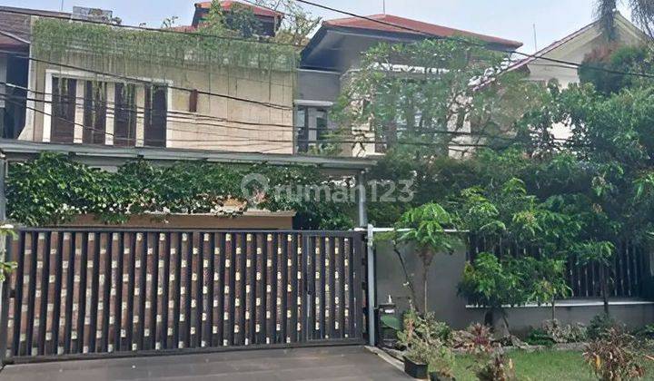 Rumah Luas Di Jl. Cisanggiri Kebayoran Baru Jakarta Selatan 1