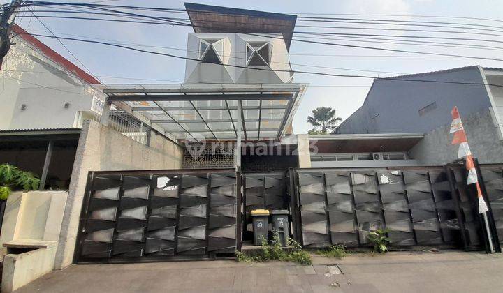 Rumah Murah di Jl. Delta Sari Gandaria Jakarta Selatan 1