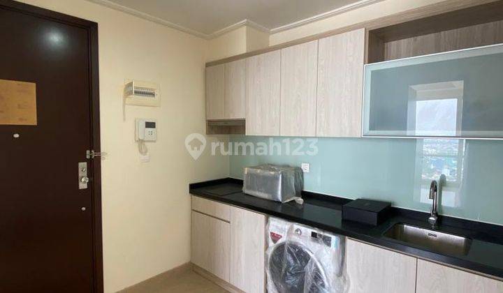 Jual Rugi Apartemen Menteng Park Tower Emerald Luas 61m2 Semi Furnished 1