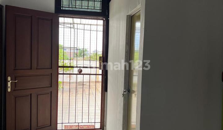 dijual rumah pluit putri 200m2 cocok untuk usaha SHM  jalan raya