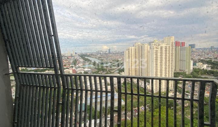 Sell apartment The Mansion Kemayoran 2BR with golf view on the 30th floor