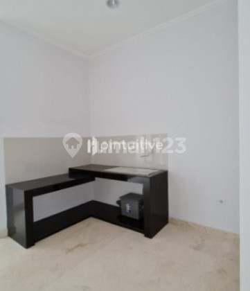 Dijual Rumah Golf Island 8X20 Standar Developer Kosong 2