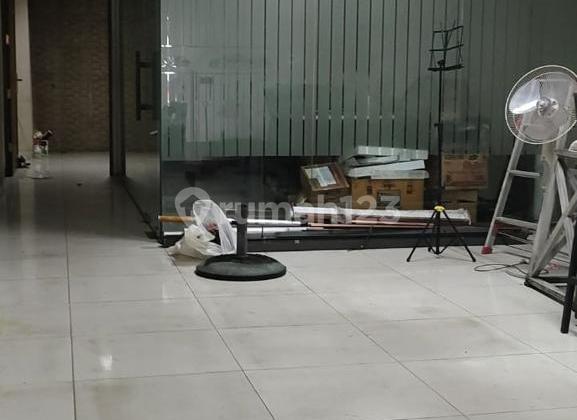 For Sale: Taman Palem Lestari Shop House, 4.5 Floors, Ready to Use, Already Renovated