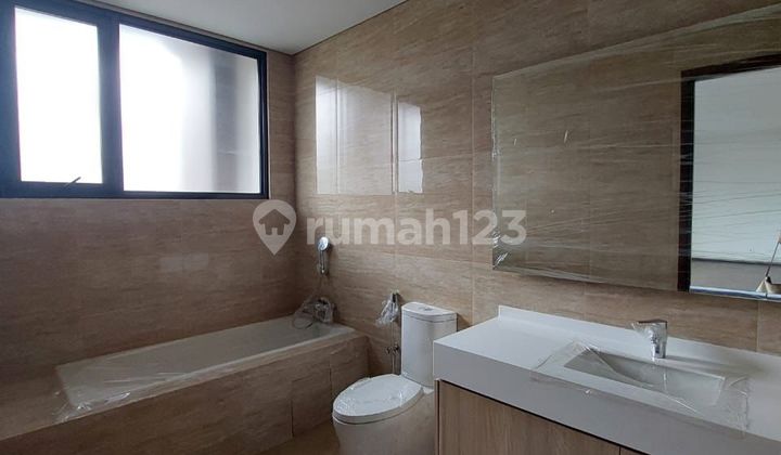 Selling Zora Hoek brand new house 15x20 4 bedrooms 5 bathrooms private lift