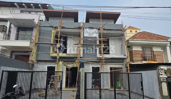 DIJUAL – Rumah Kavling DKI, Meruya Selatan Lt (5 × 25) Hadap Timur Lokasi strategis