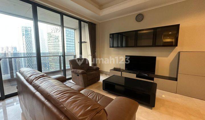 Disewakan Luxury Apartment Lokasi Strategis District 8 Senopati Jakarta Selatan Very Good Condition Furnished 3 Bedrooms 1