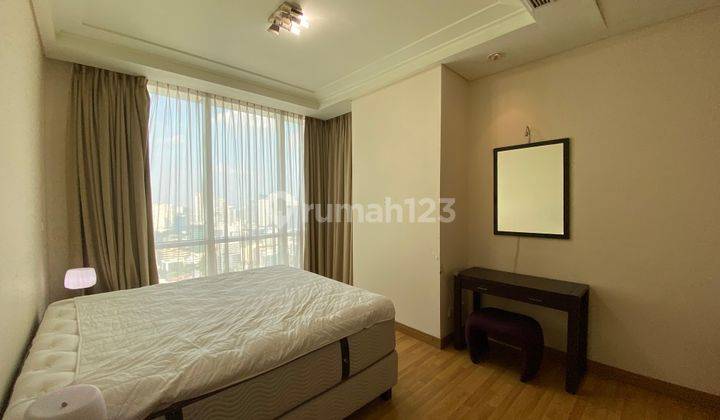 Disewakan Luxury Apartment The Peak Sudirman Jakarta Selatan Private Lift Very Good Condition Furnished 3 Bedrooms 2