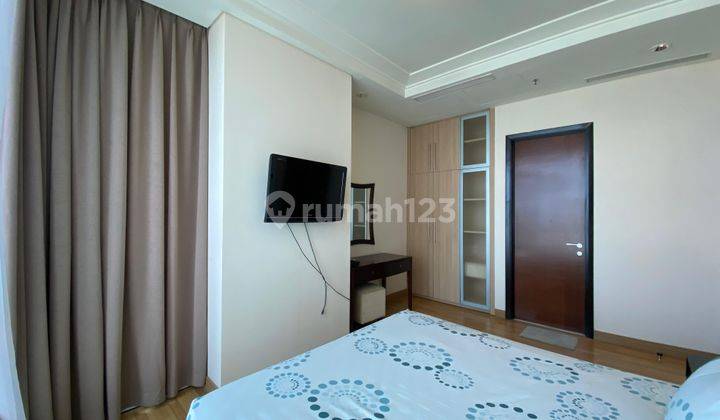 Disewakan Luxury Apartment The Peak Sudirman Jakarta Selatan Private Lift Very Good Condition Furnished 3 Bedrooms 2