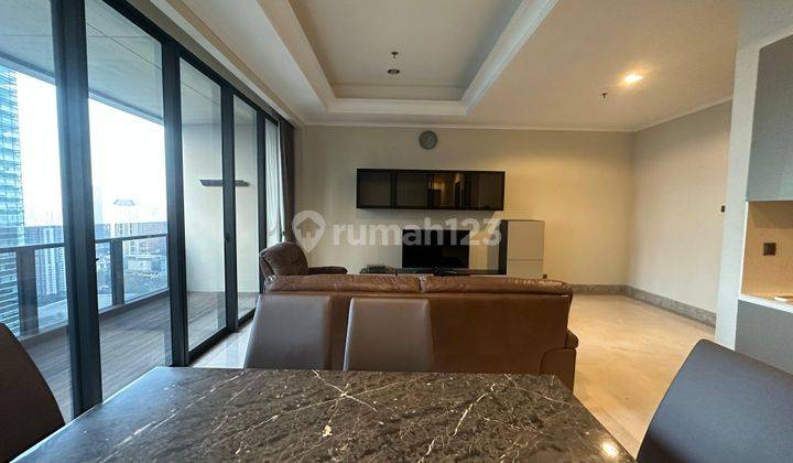 Disewakan Luxury Apartment Lokasi Strategis District 8 Senopati Jakarta Selatan Very Good Condition Furnished 3 Bedrooms 2