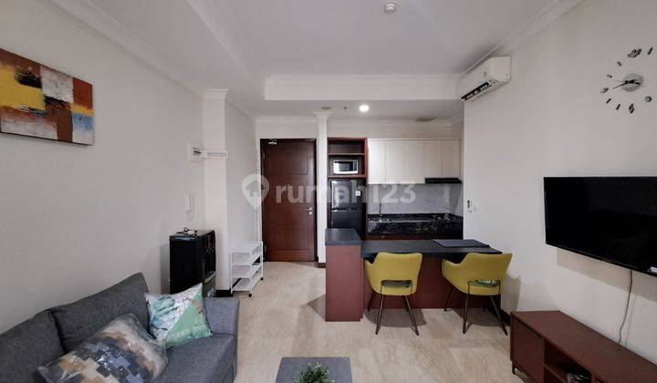 Disewakan Apartment Lokasi Strategis Permata Hijau Suites Jakarta Selatan Very Good Condition Furnished 2 Bedrooms 2