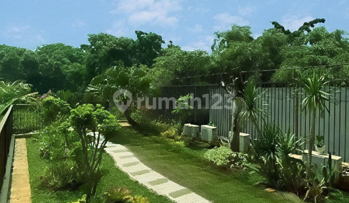 Disewakan Rumah Furnish Siap Huni Daerah Strategis Senayan 2