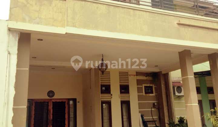 For Sale, Ready-to-Occupy House in Medan Sunggal Complex with Freehold Title 2