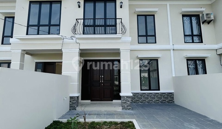 2-Storey House Near USU Campus with SHM