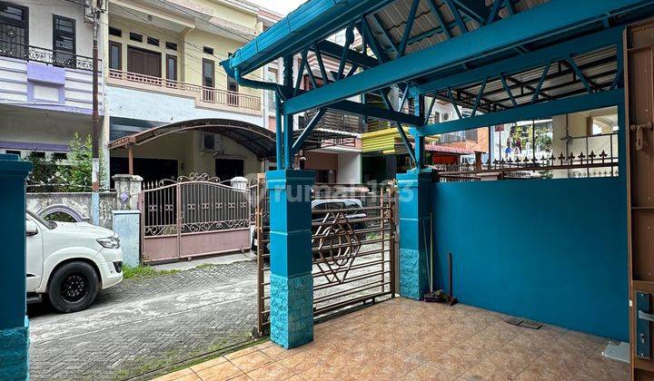 Dijual Rumah 2 Lantai Dekat Kampus Uma Setia Budi di jln setia budi, Medan Selayang 2