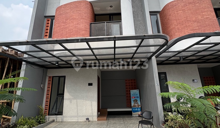 Rumah Mewah Siap Huni Akses Setia Budi- Ringroad