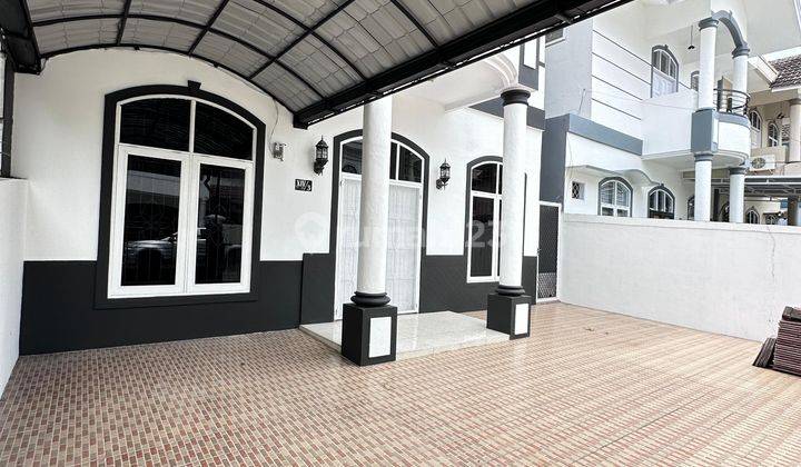 Rumah Mewah 2 Lantai Dalam Komplek Medan Johor 2