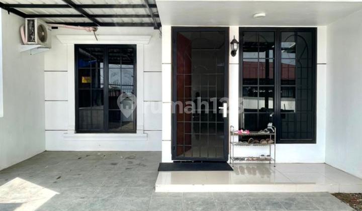 For Sale, Ready-to-Occupy House in Medan Johor Complex, SHM 2