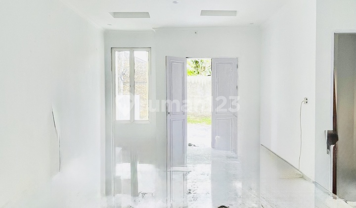 Ready-to-Occupy House in Tritura Street Complex with Certificate of Ownership