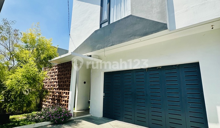 Luxury House Access Setia Budi Good Ring Road Luxury House Access Setia Budi Good Ring Road