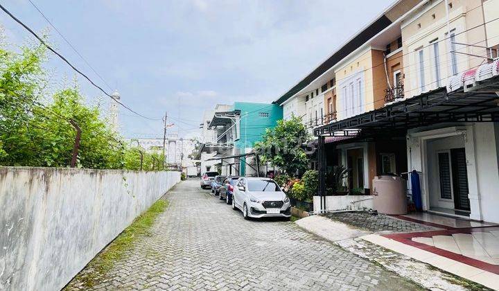 Rumah 2 Lantai 6 Kamar Tidur Ringroad Rumah 2