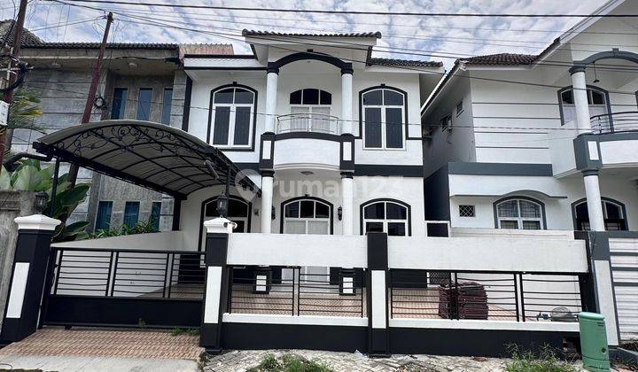 Rumah Mewah 2 Lantai Dalam Komplek Medan Johor 1