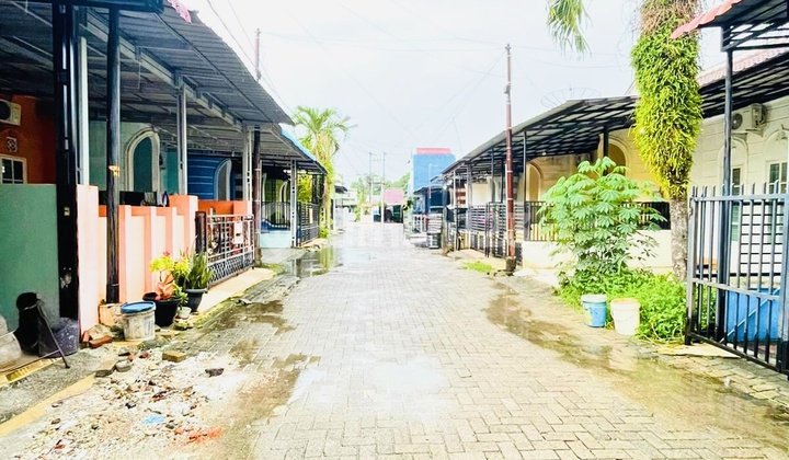 Ready-to-Occupy House in Simpang Pemda Complex with Certificate of Ownership (SHM)