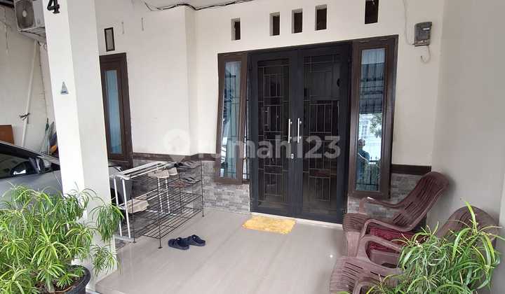 Dijual Rumah 2 Lantai Dekat Tol Helvetia SHM 2