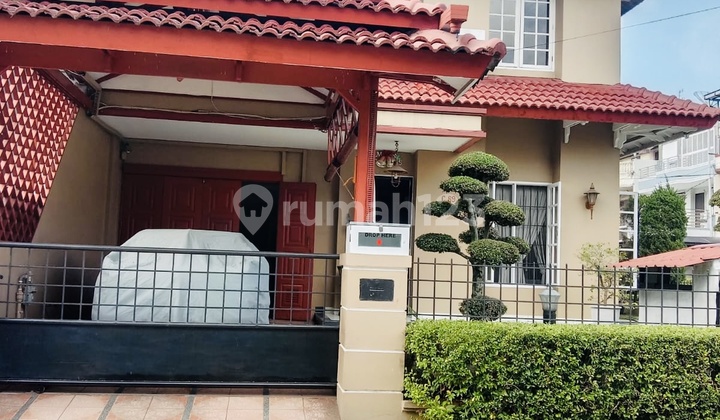Rumah Mewah Dalam Komplek Taman Malibu SHM Rumah Mewah Dalam Komplek Taman Malibu SHM