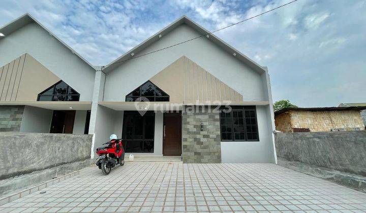 Rumah Cantik Uk 7.8x20 Simpang Selayang di jln Stella, Medan Tuntungan 1