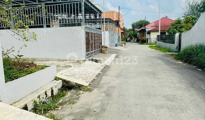 Rumah Siap Huni Dekat Tritura SHM 2