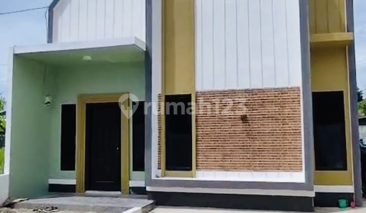 Beautiful House Size 7x20 Medan Johor SHM 2