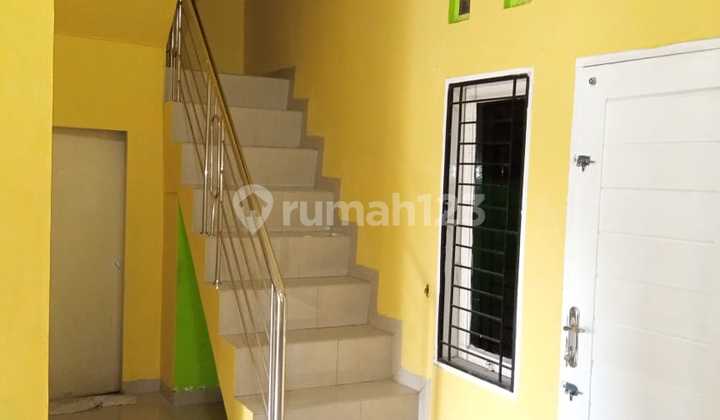 2.5-Story House in Medan Denai Complex with Freehold Certificate 2