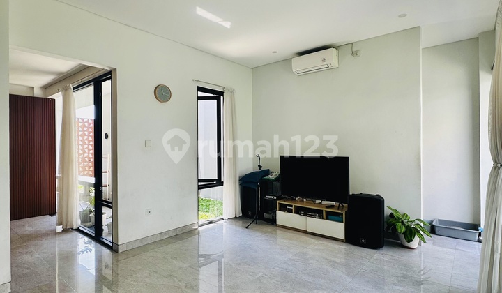 Luxury House Access Setia Budi Good Ring Road Luxury House Access Setia Budi Good Ring Road